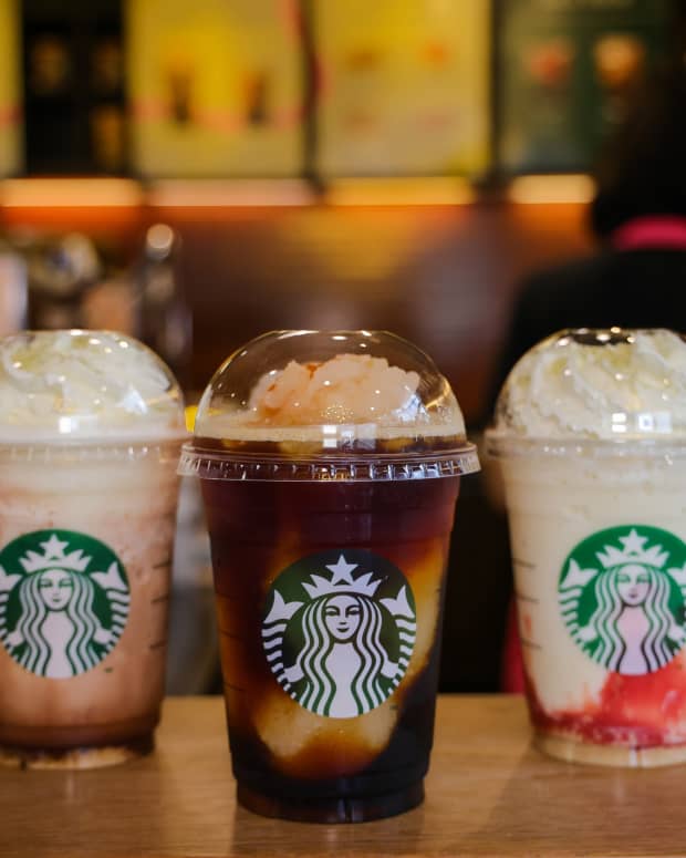 Dad's Hilarious Way of Ordering Drinks at 'Starbucks' Wins the Internet ...