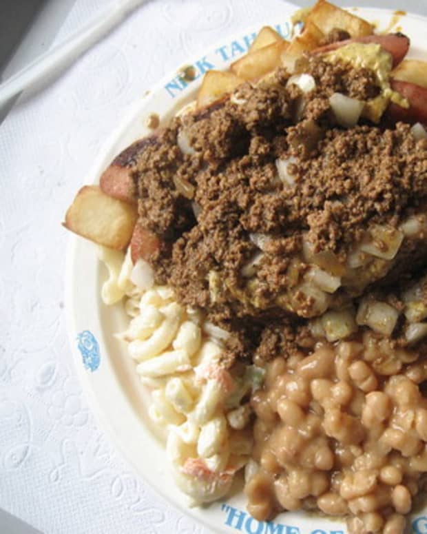 The Rochester Garbage Plate - Delishably