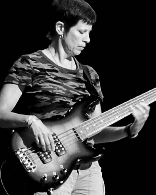 100 Best Female Guitar Players - Spinditty