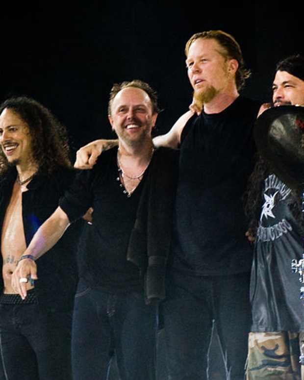 Top 10 Hauntingly Beautiful and Depressing Songs Spinditty