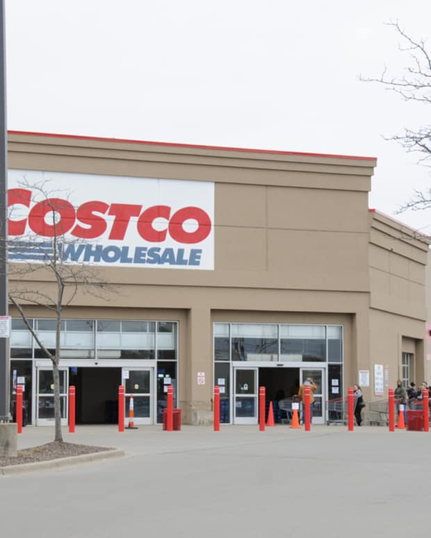 Costco Bakery Introduces 5 New Tempting Desserts Delishably News