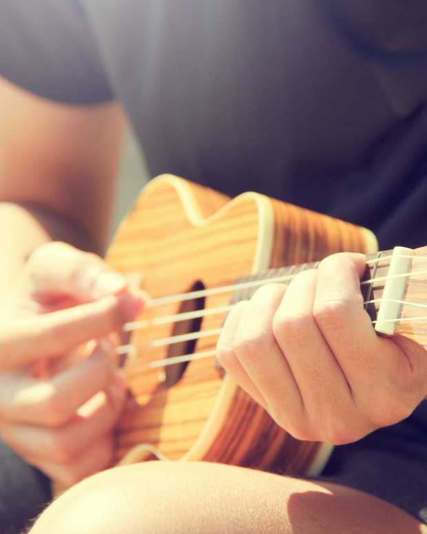 6 Simple Ukulele Songs to Strengthen Your Barre Chord Muscles Spinditty