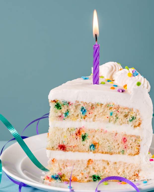 Cool and Cheap Cake Hack Couldn't Be More Efficient Delishably News