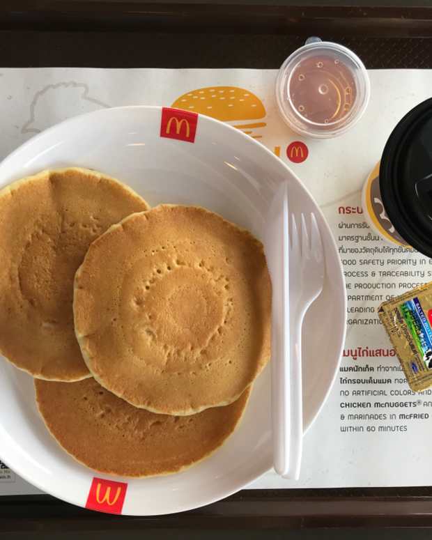 London Restaurant Makes the World’s Fluffiest Pancakes Delishably News