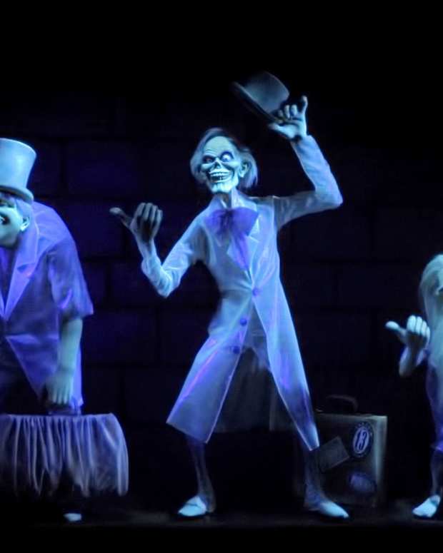 How to Throw a BlackLight Party Ideas, Supplies and Decorations Holidappy