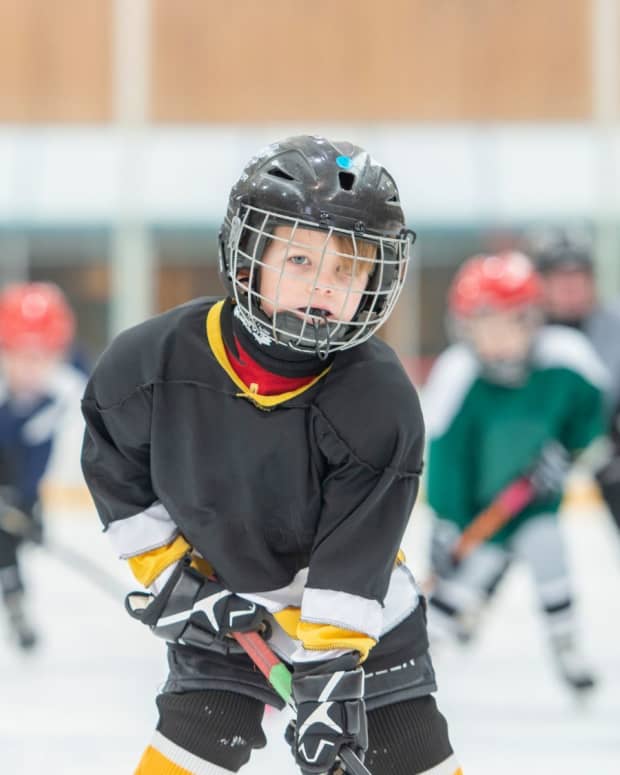 Youth Hockey Equipment Buying Guide: Parents Hockey Gear Checklist