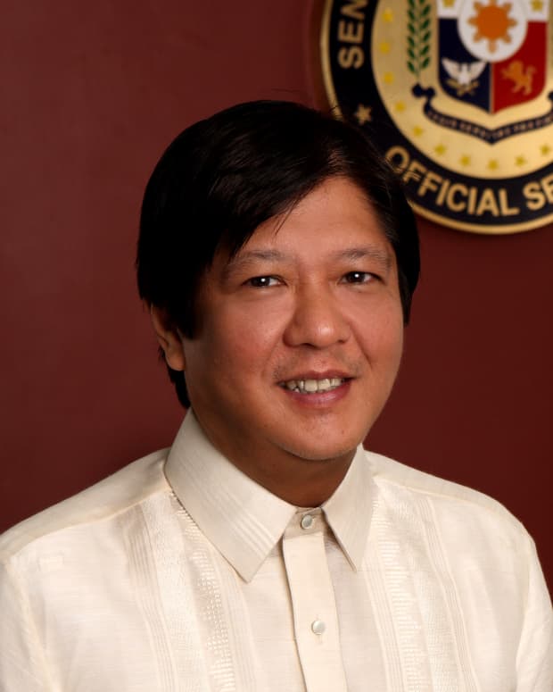 the-rise-and-fall-of-marcos-power-ferdinand-marcos-and-his-son-as-philippines-president-in