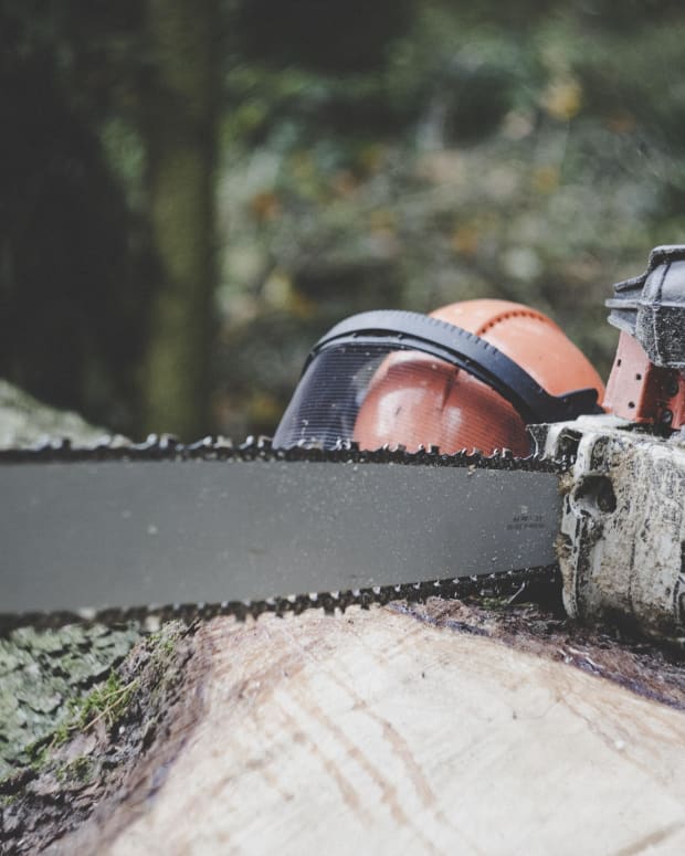 why-were-chainsaws-invented_
