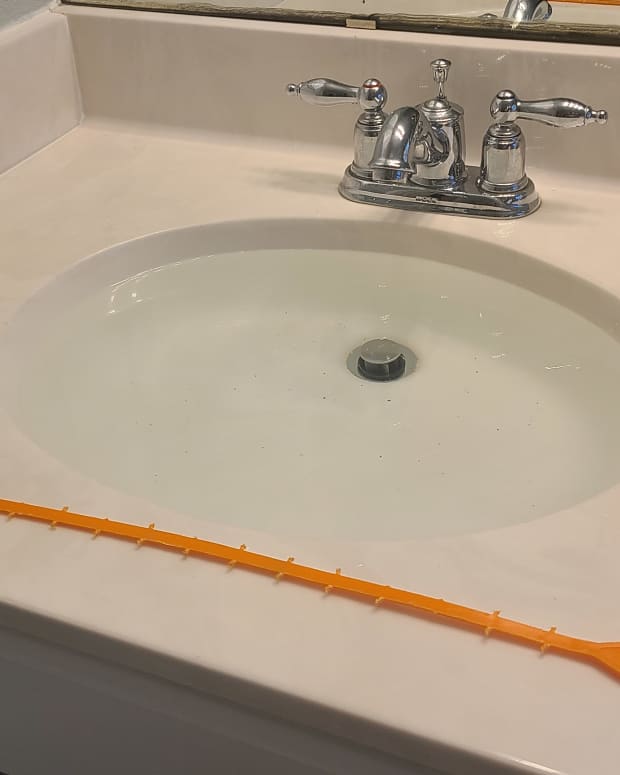 easiest-way-to-unclog-a-bathroom-sink-drain