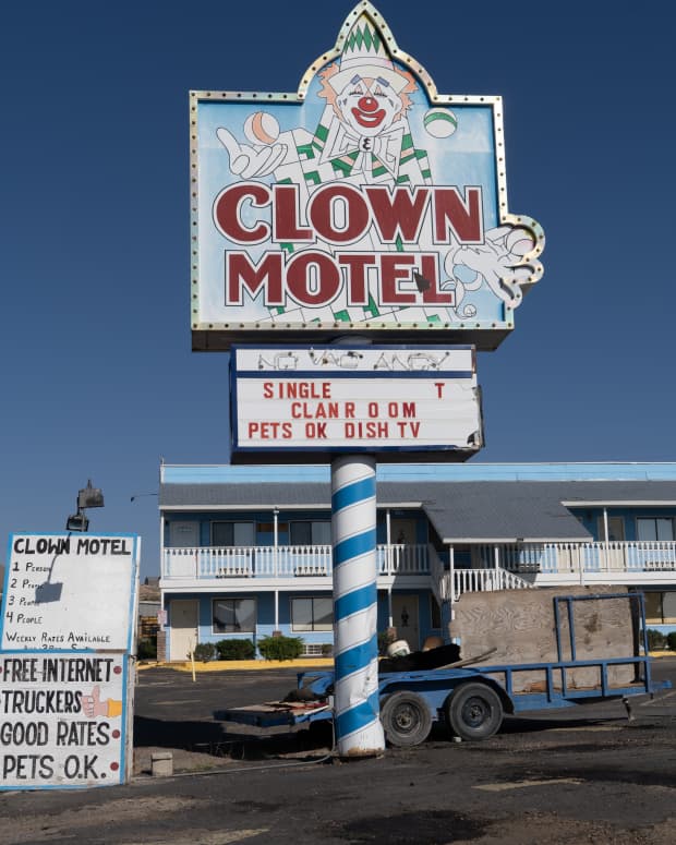 Clown Motel in Tonopah, NV
