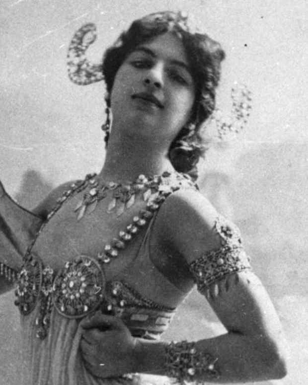 mata-hari-professional-dancer-mistress-courtesan-and-spy