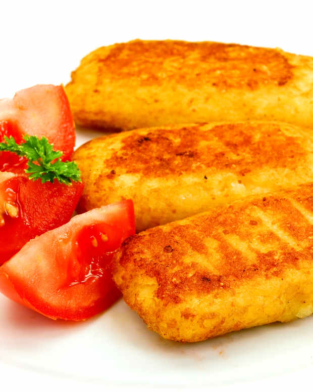 Wisconsin Restaurant's Massive Mozzarella Sticks Are Seriously No Joke