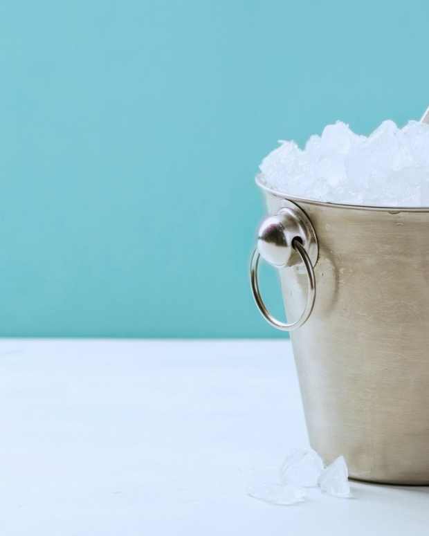 Recipe for How to Make Roasted Lamb Chops With Diced Onions and Diced