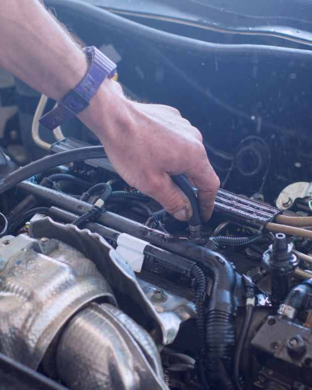 Use a Vacuum Gauge to Troubleshoot Your Car's Mechanical Problems