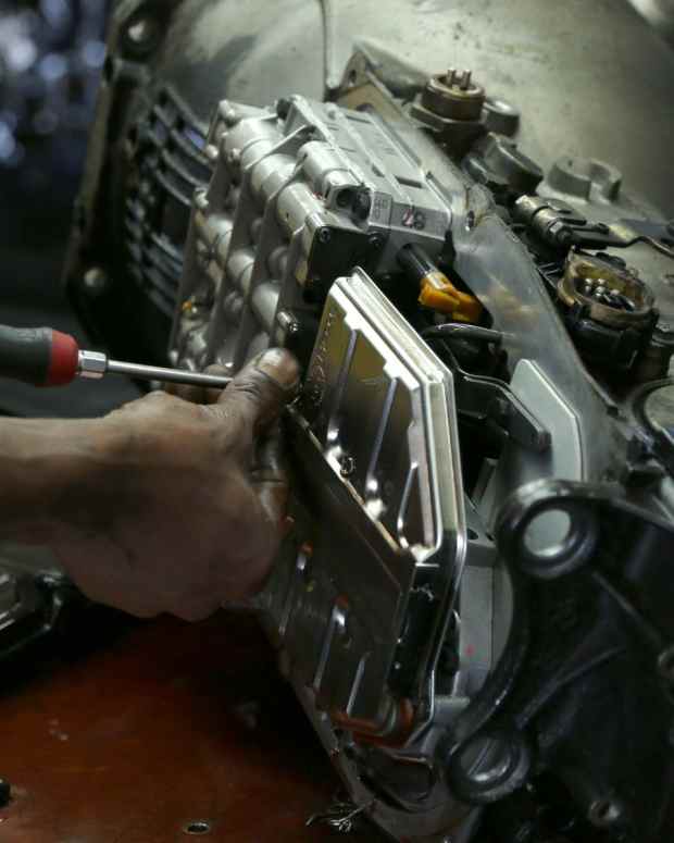 How to Downshift a Manual Transmission Vehicle AxleAddict