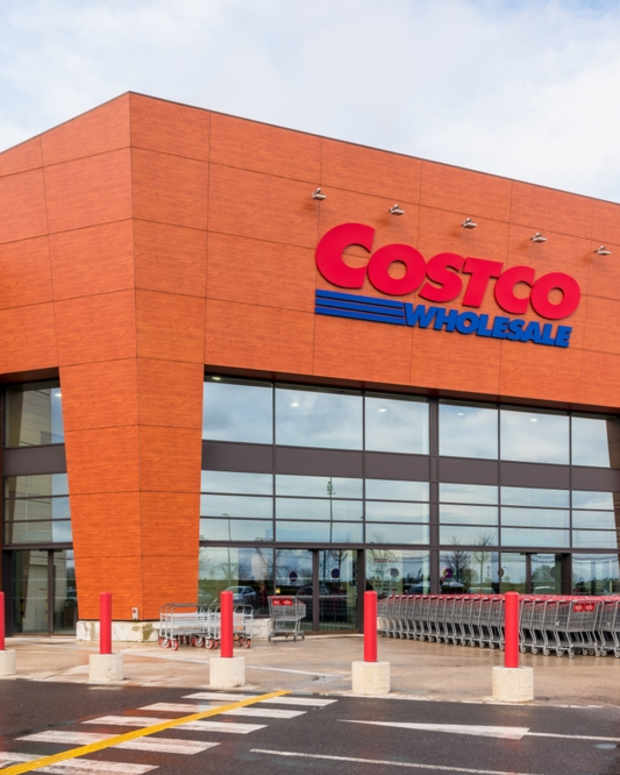 Costco’s 20 Charcuterie Board Is Making Everyone Get In Line Delishably News