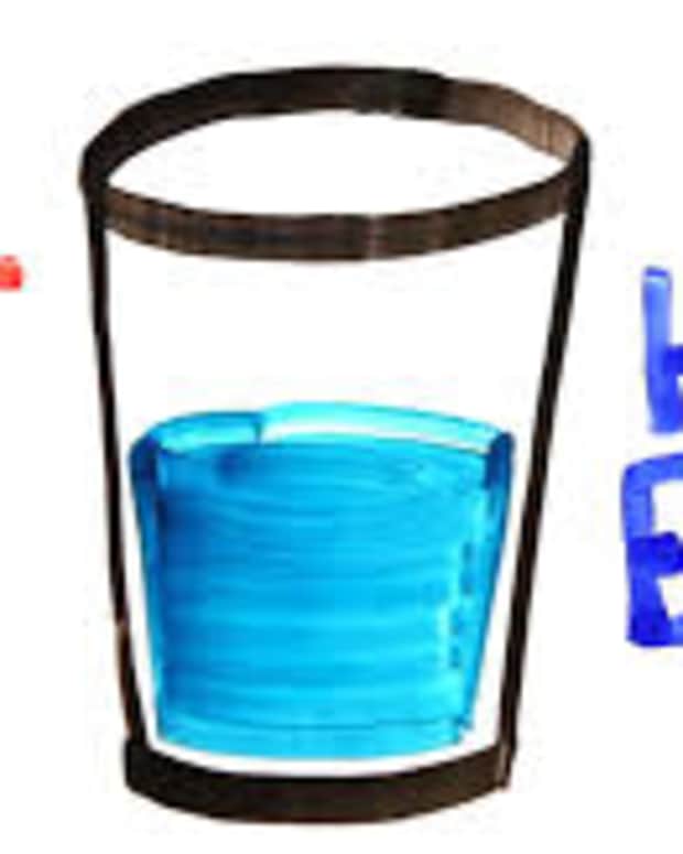 glass-half-full-vs-glass-half-empty