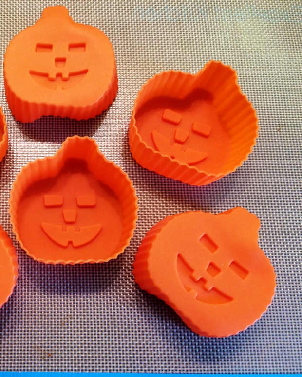 12 Tips on Baking With Silicone Molds Delishably Food and Drink