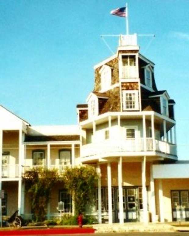 sightseeing-trips-in-fredericksburg-texas-nimitz-museum