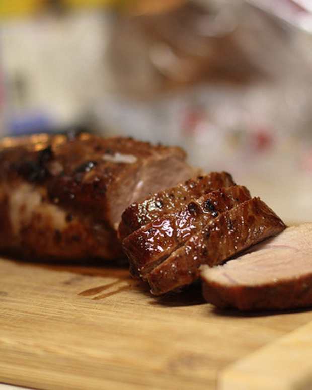 How to Cook Pan Fried Pork Tenderloin Medallions Delishably Food