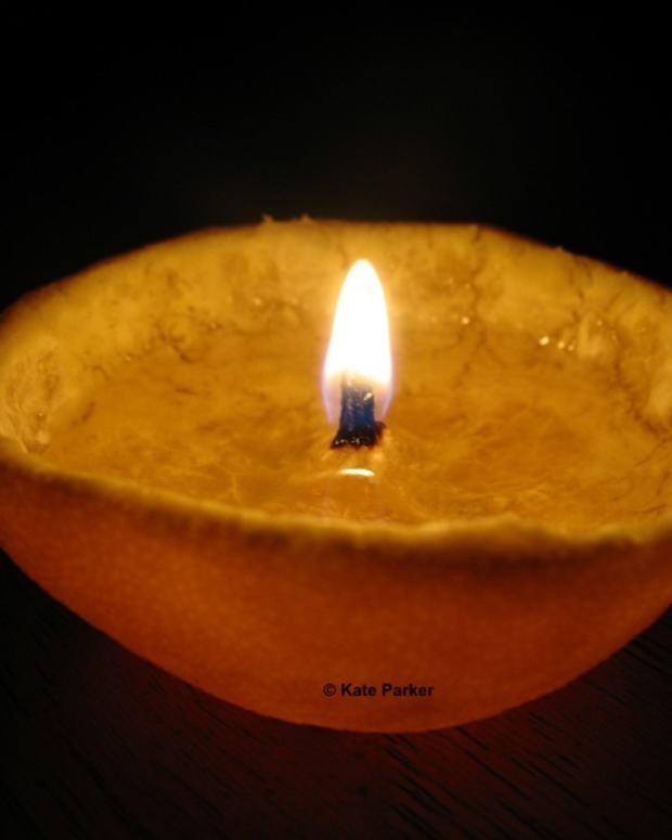 How to Make an Oil Lamp From a Rock