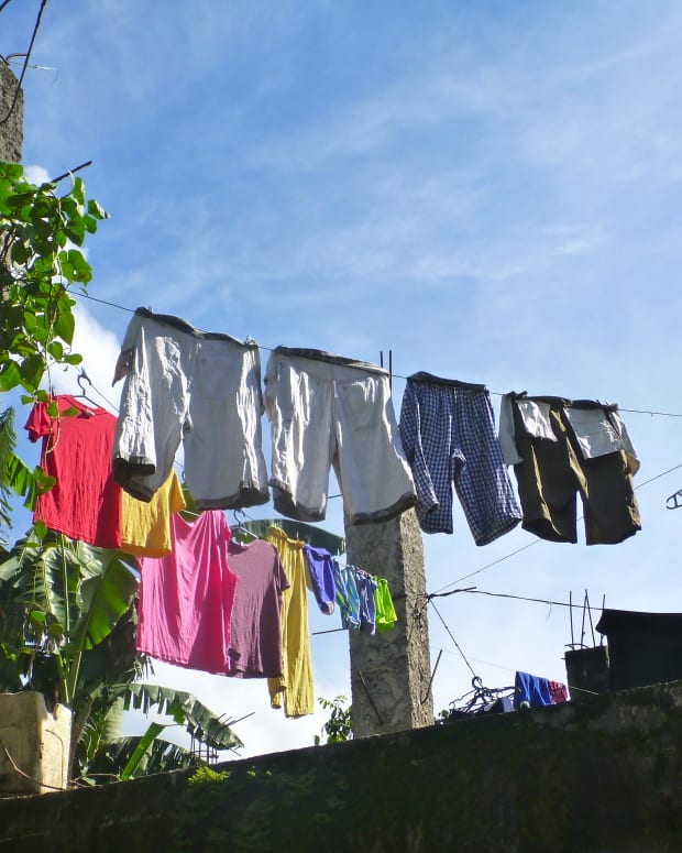 如何节俭 - 提示 - 对洗衣服和较低的水 - 电力账单