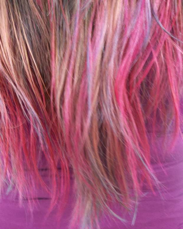 7 Tips to Keep Coloured Hair Bright and Beautiful