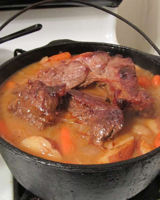 How to Cook Steak in a CastIron Skillet Delishably Food and Drink