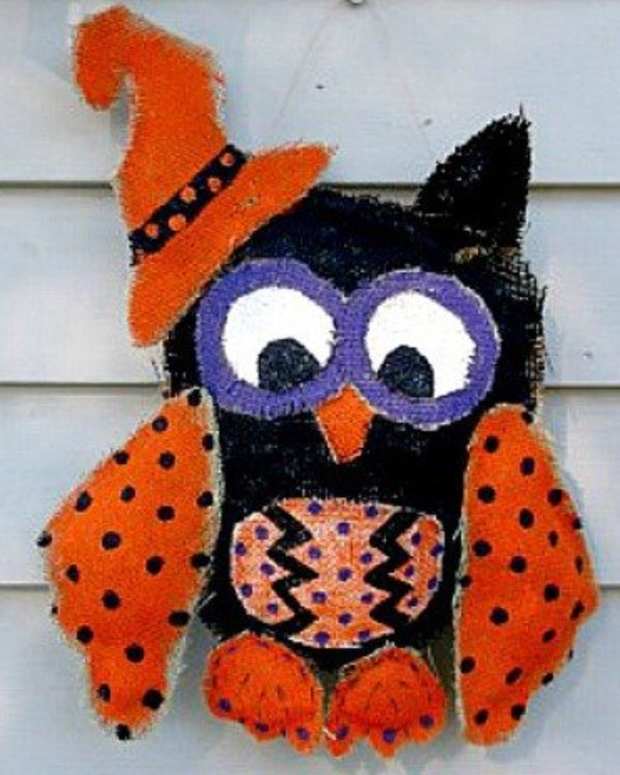 How to Make a Black Cat Door Hanger