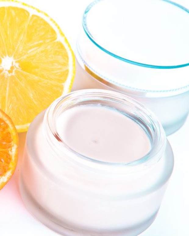 homemade bleaching cream for dark spots