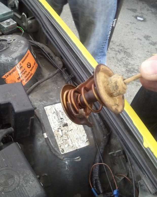 Do I Need to Replace My Car Thermostat? AxleAddict A community of