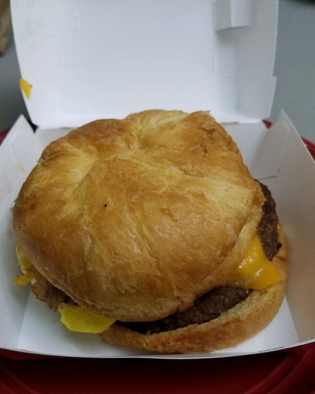 Confessions Of A Former Fast Food Manager Mcdonald S Secrets Delishably Food And Drink - i got breakfast on my mind roblox id