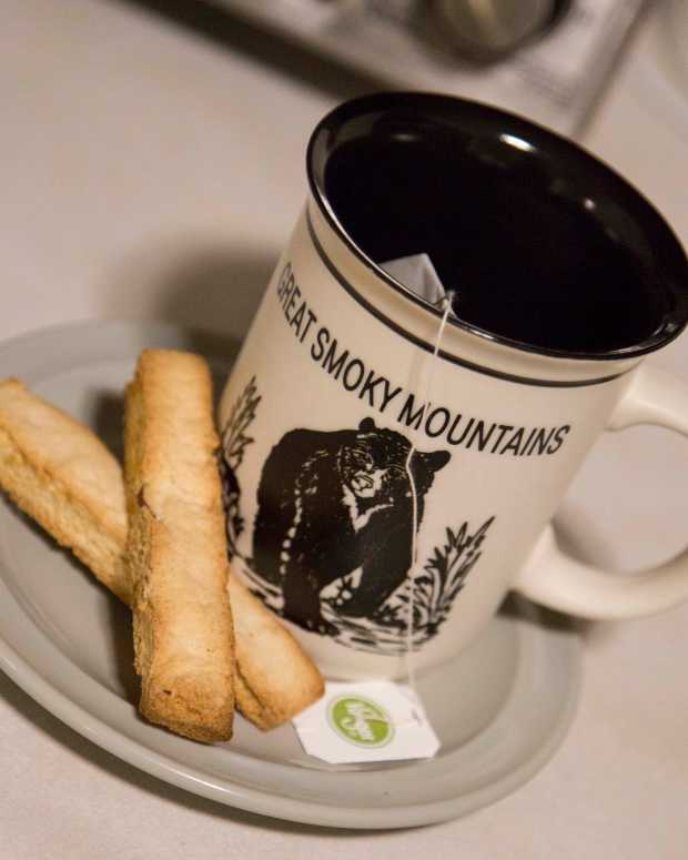 Exploring Biscotti History and Recipes for the Italian Cookie