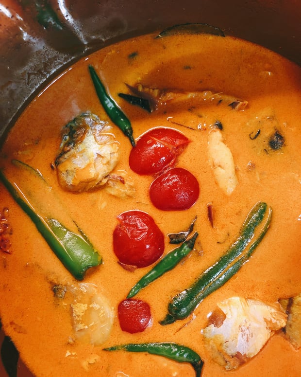 Meen Kuzhambu: Tangy and Spicy Village-Style Fish Curry - Delishably ...