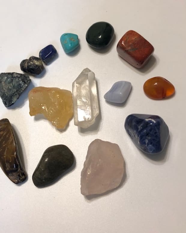 6 Best Crystals and Stones for Love and Passion - RemedyGrove ...