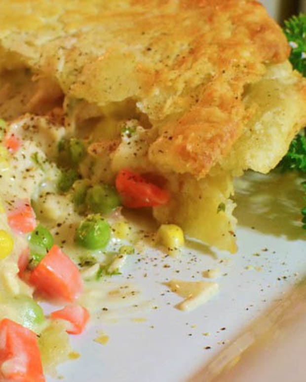 thanksgiving-leftovers-try-this-perfect-savory-turkey-pot-pie