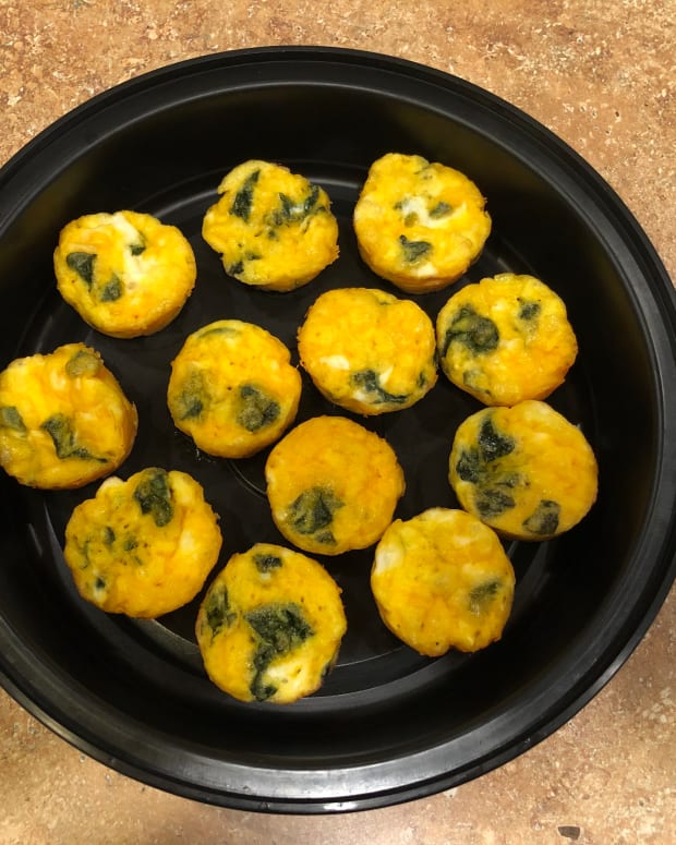 spinach-and-cheese-egg-muffin
