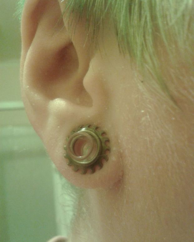 How to Stretch or Gauge Your Ears TatRing