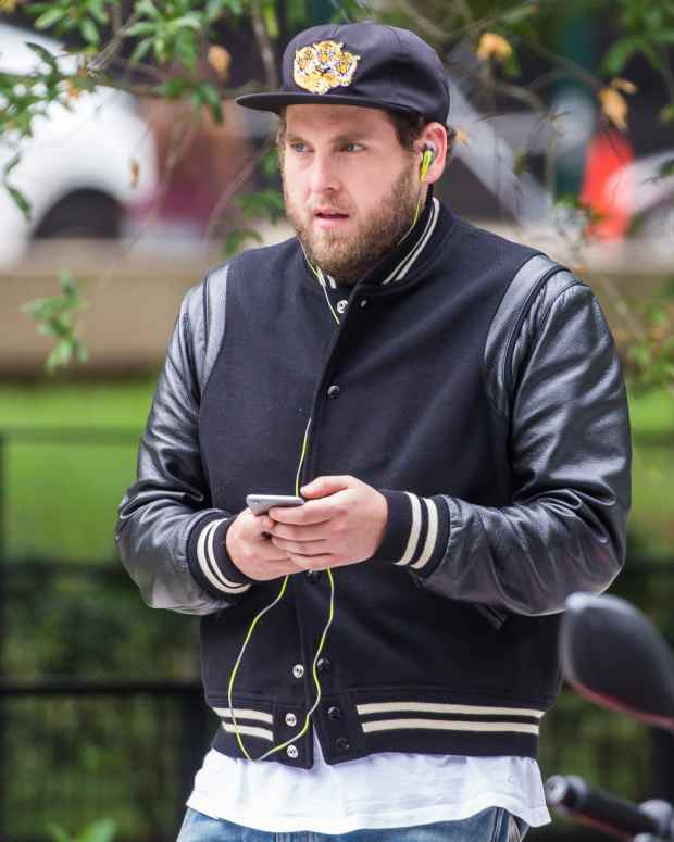 Woman Says That Seth Rogen Tipped Us All off About Jonah Hill’s Bad