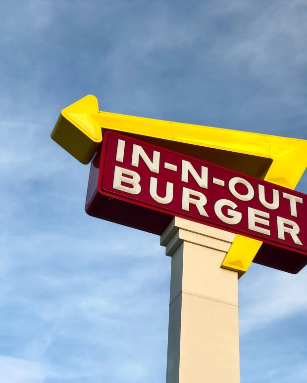 In-N-Out-Burger Exterior Sign