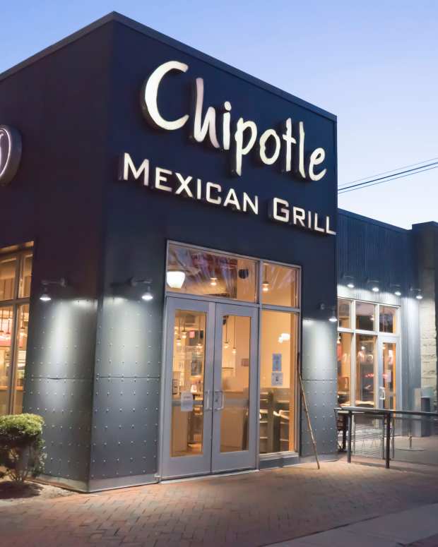 Chipotle Hack That's Sweeping TikTok Takes Meal Prep to a Whole New