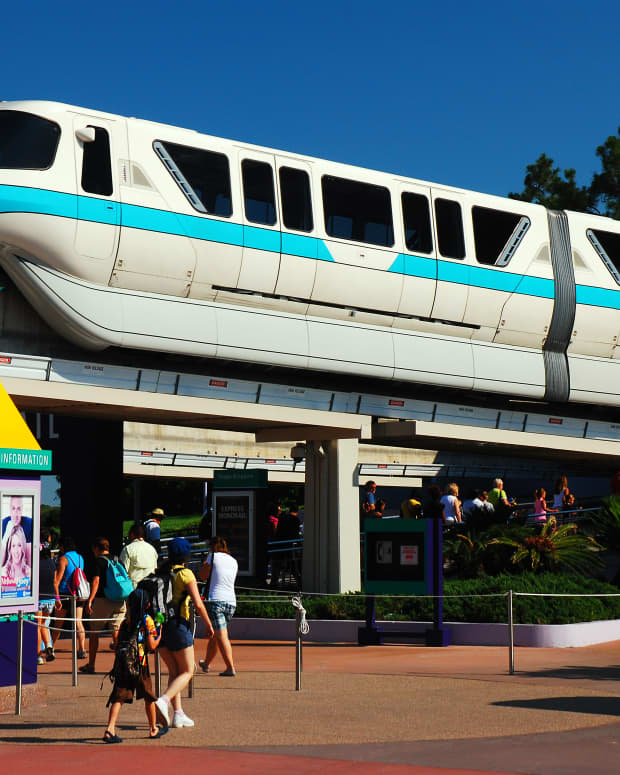 monorail at Disney World