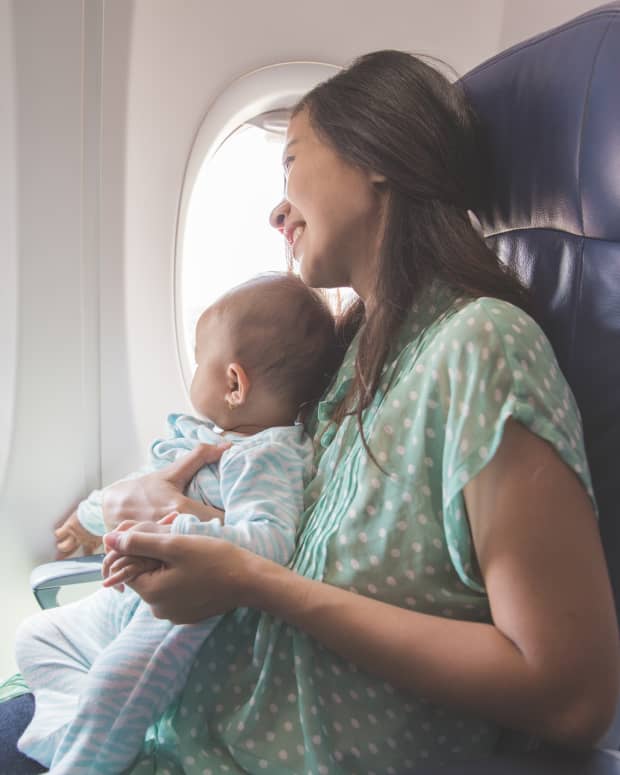 baby and mom on plane