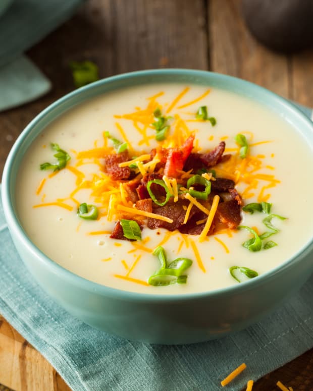 Easy Recipe for 'Crockpot Loaded Baked Potato Soup' Is a Comfort Food ...