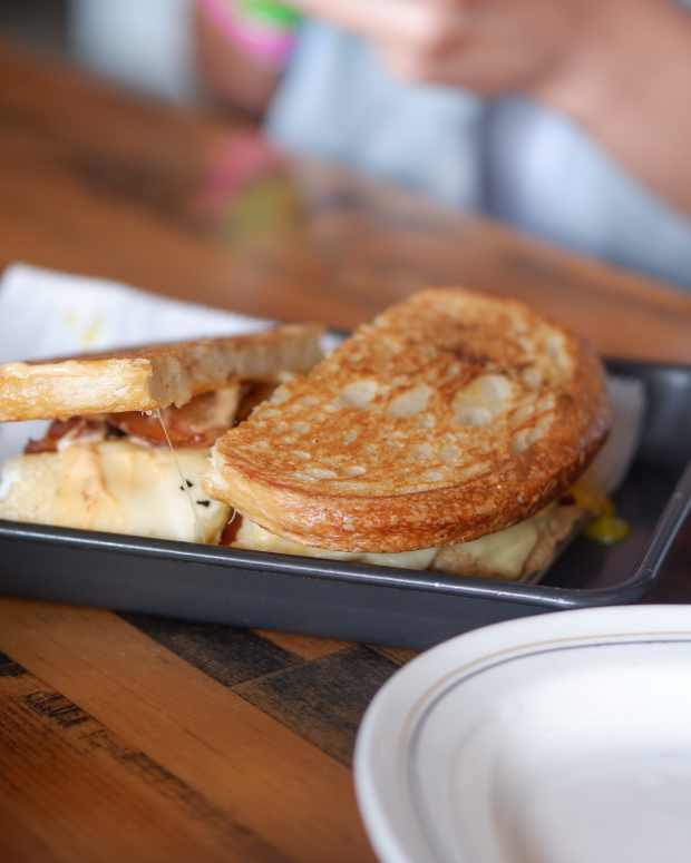 Woman's Viral Recipe for 'Ultimate Grilled Cheese' Is the Stuff of