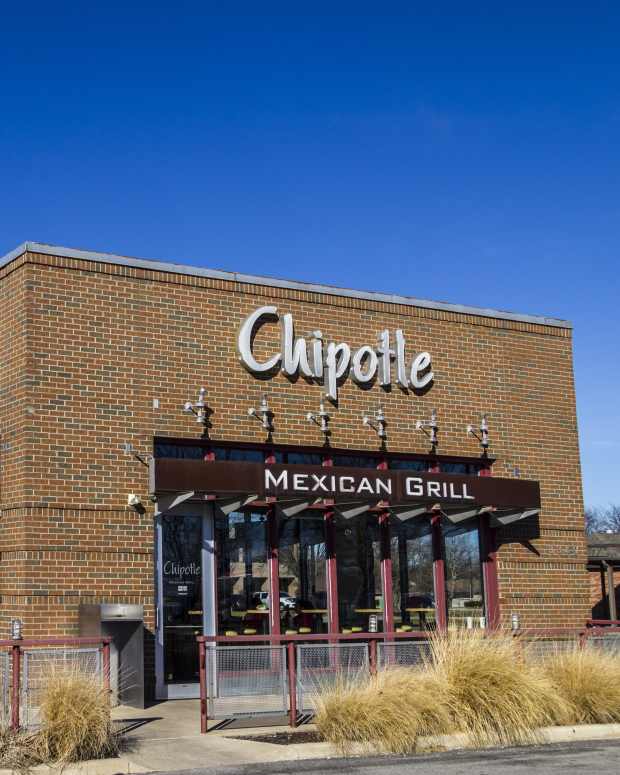 Easy Hack for Getting a 4 Meal at 'Chipotle' Is Sneaky but It Works Delishably News
