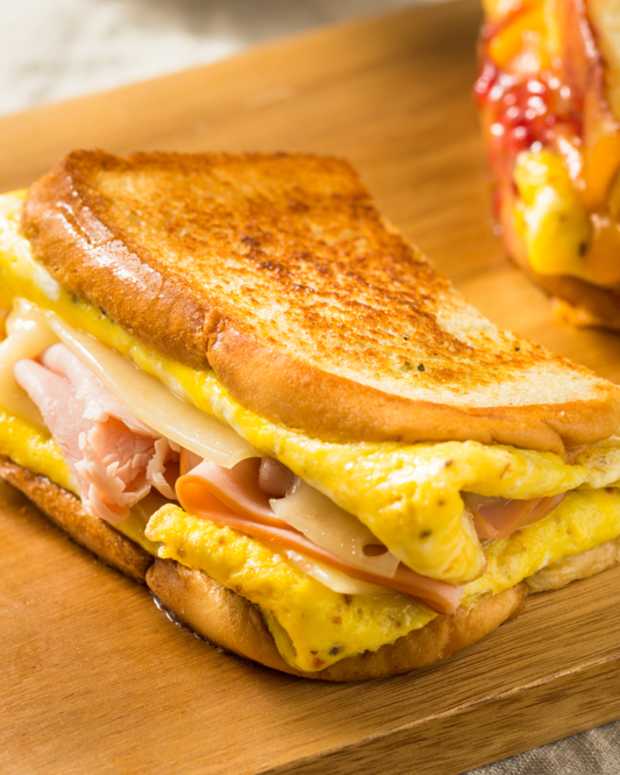 Dollar Tree Breakfast Sandwich Hack Is a Time and Budget Saver