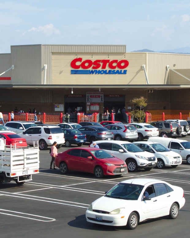 New Changes to Costco Food Court Menu Already Have Members Complaining