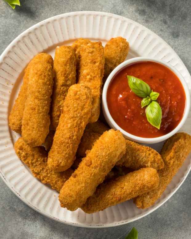 ‘Doritos Mozzarella Stick’ Hack Is the Appetizer Upgrade We All Need