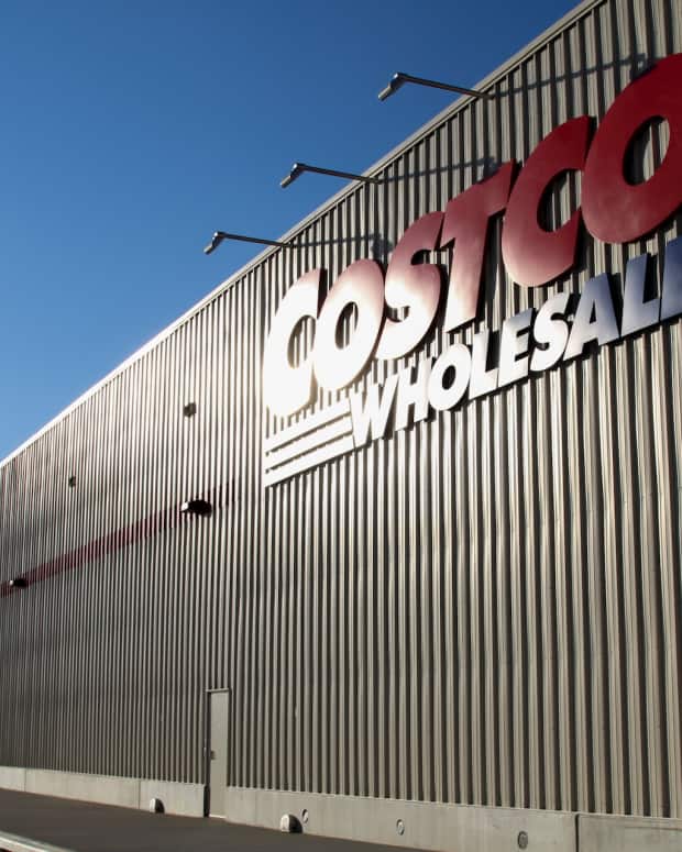 Mom's Brilliant Costco Muffin Hack Is Such a BudgetSaver Delishably News